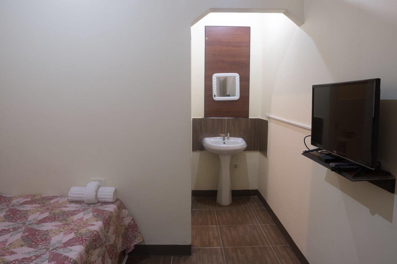 Studio 27 Inn Piarco Dış mekan fotoğraf